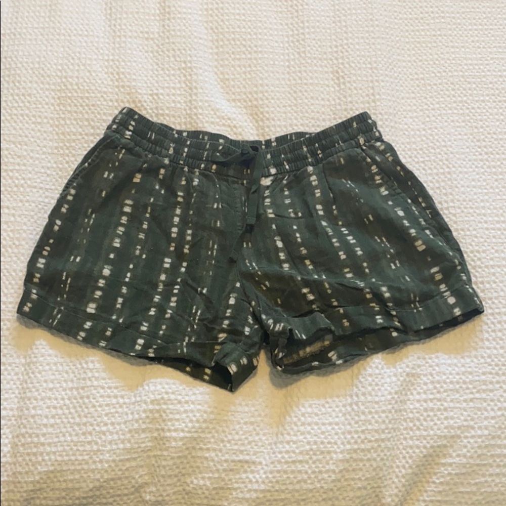 Old Navy Patterned Linen Shorts